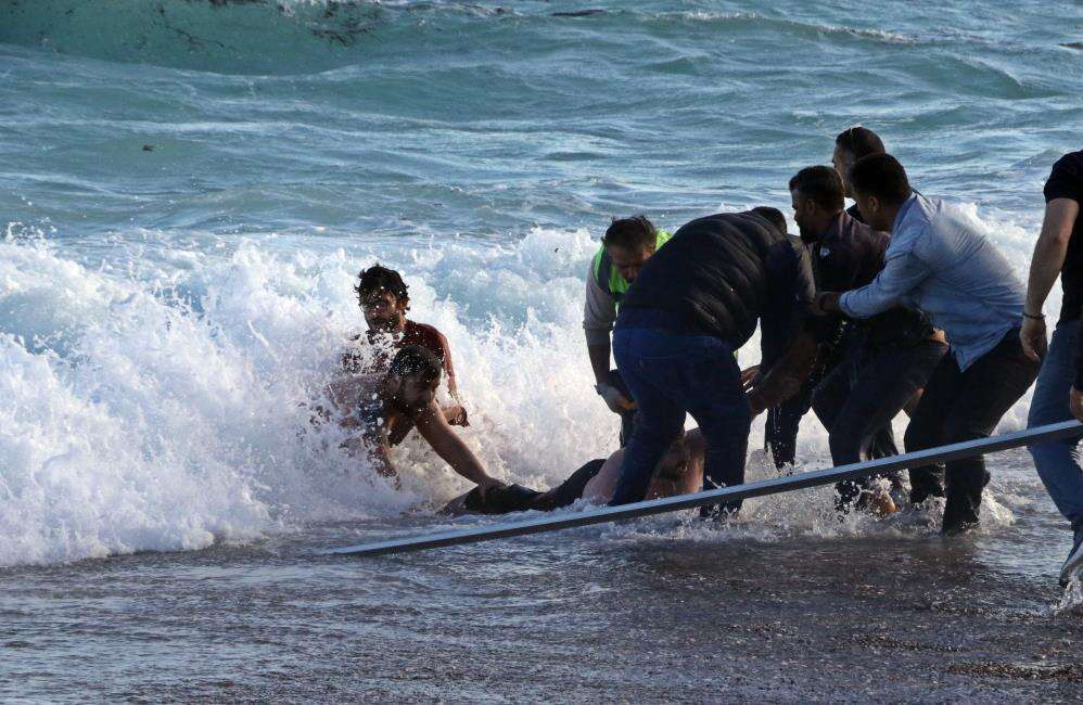 Konyaaltı’nda boğularak ölen gencin suya girme sebebi yürekleri yaktı 7